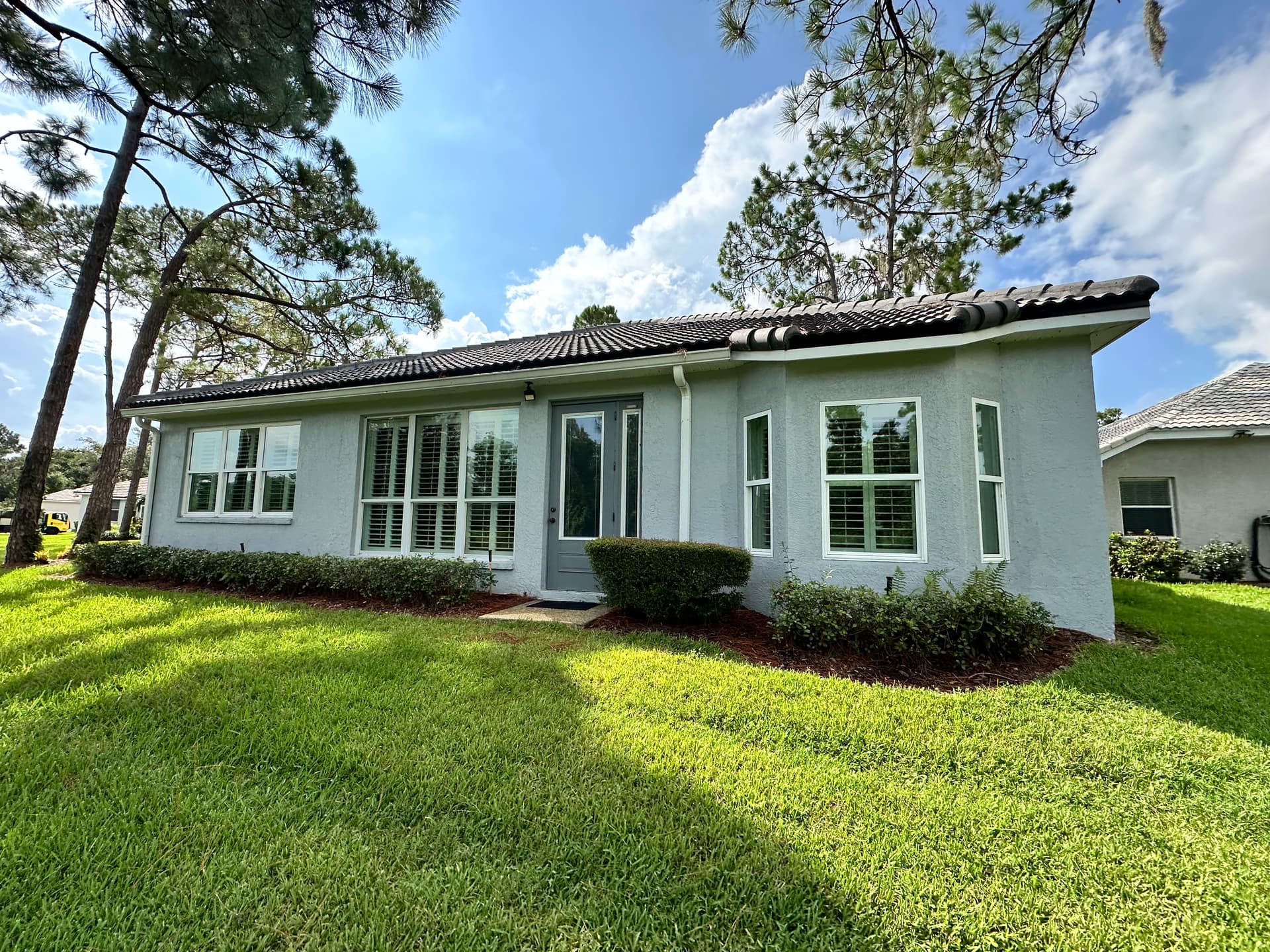 Exterior Window Cleaning That Actually Changes How Your Home Looks image