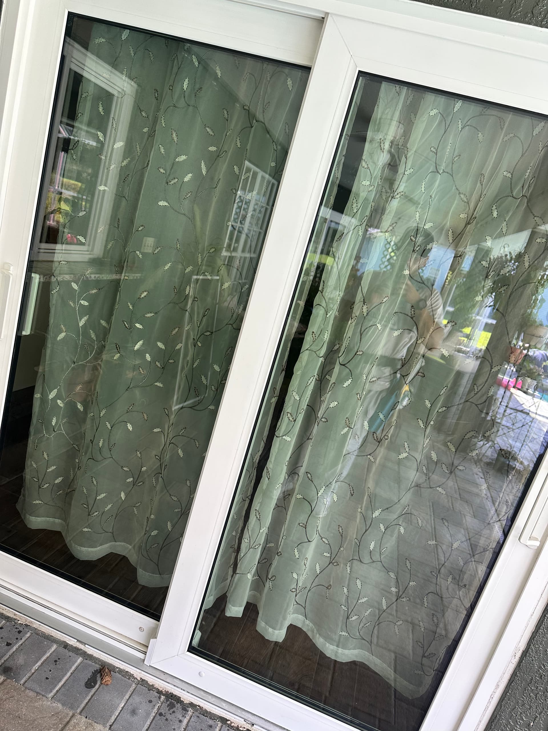 Gallery photos for Clean Windows and Glass Doors Make Your Home Feel Different: Image #3