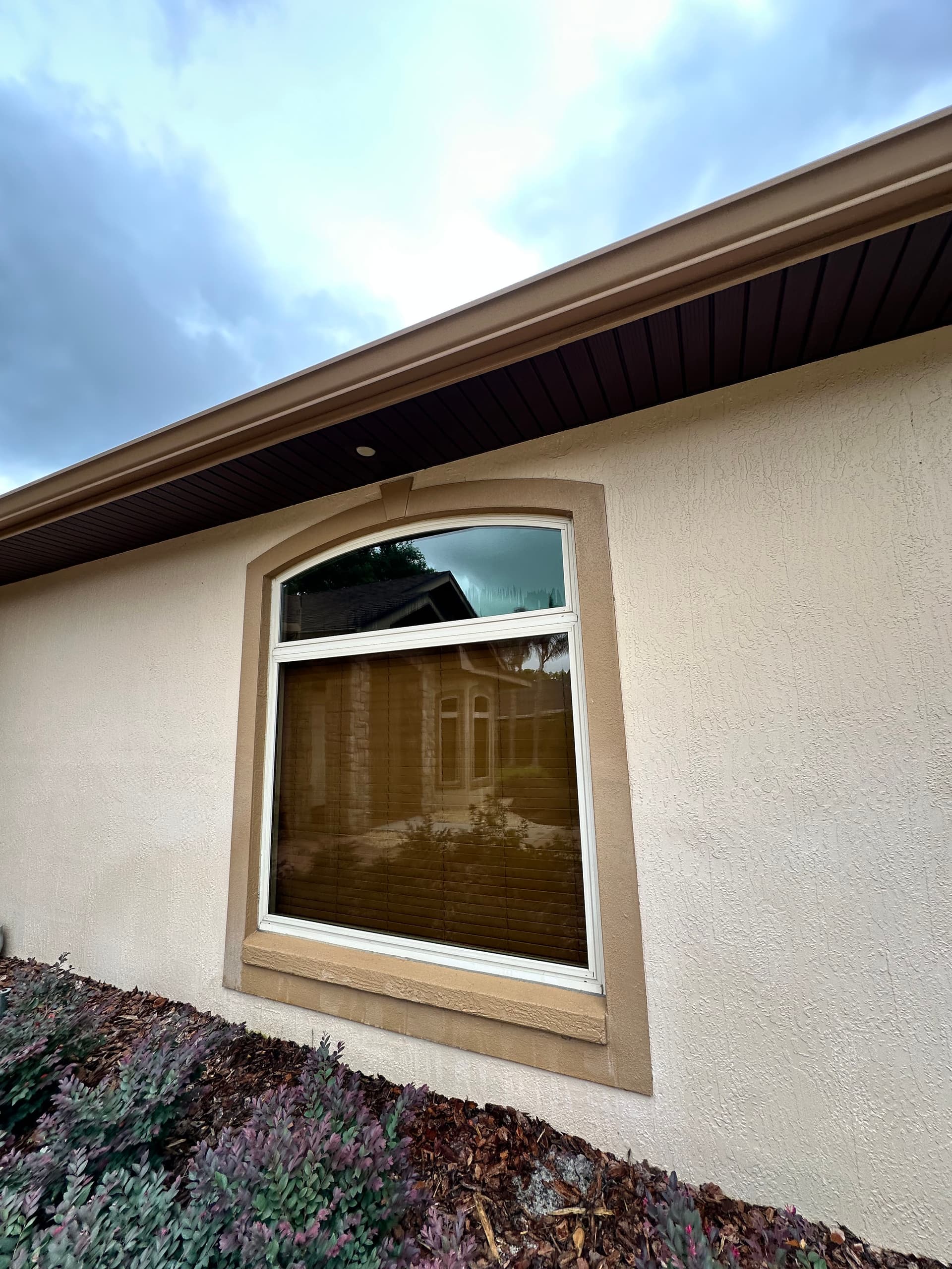 Gallery photos for Full Interior and Exterior Window Cleaning in Lakeland: Image #1