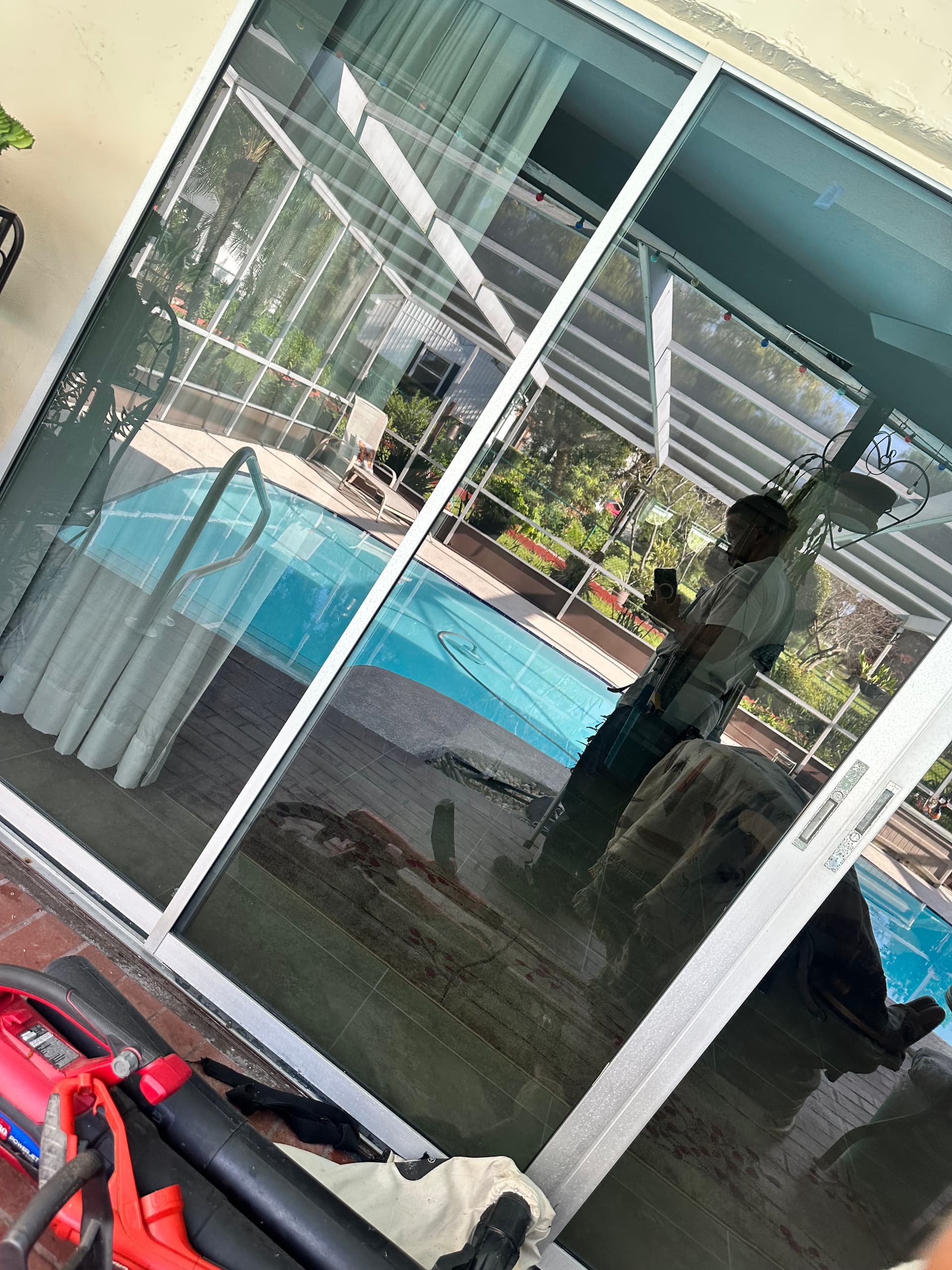 Clean Exterior Windows That Make Your Backyard View Pop image