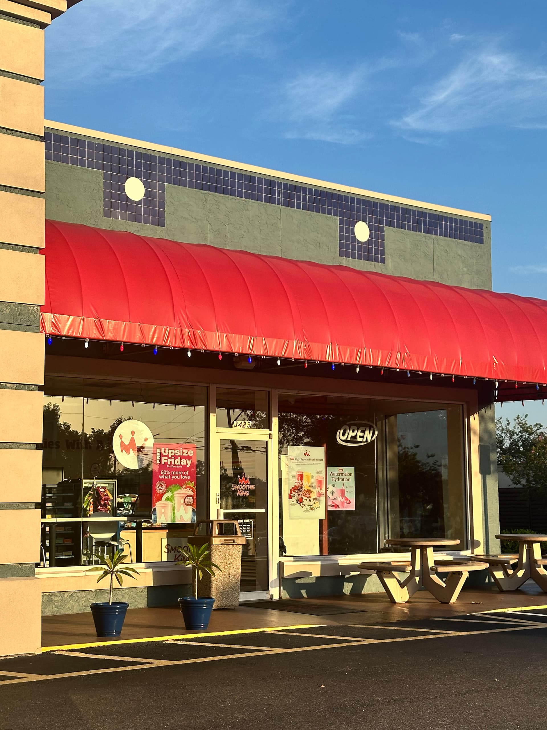Clean Storefront Windows Make a Stronger First Impression image