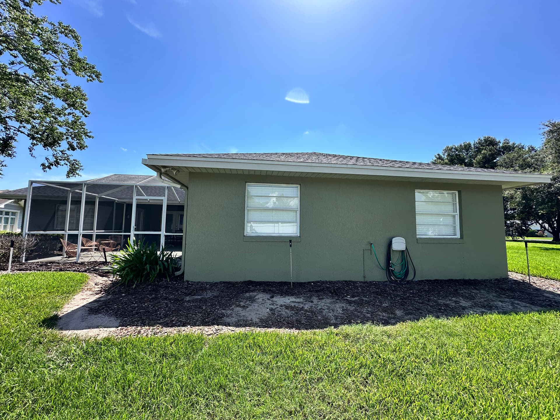Exterior Window Cleaning for a Lakeland Home image