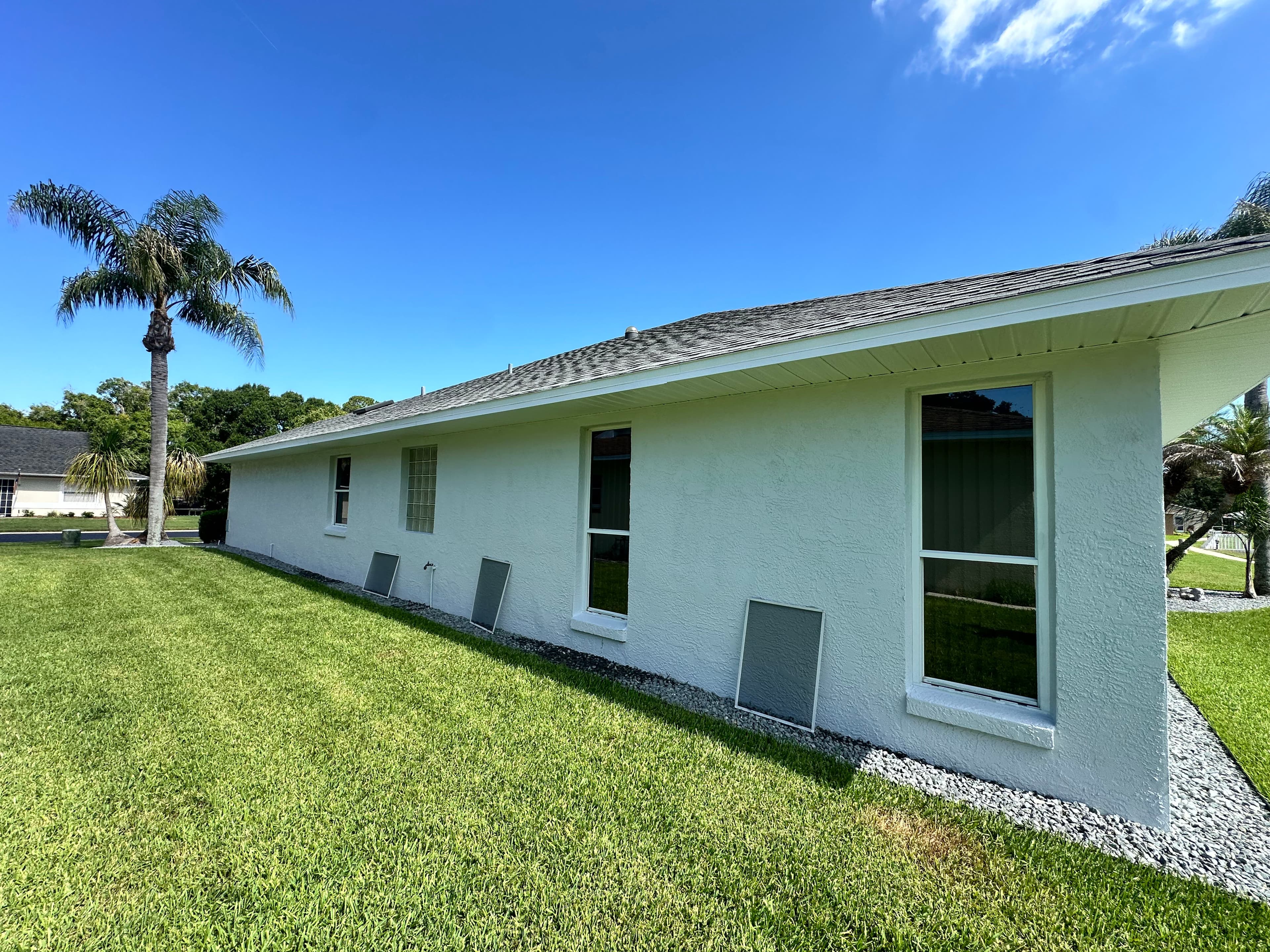 Project Exterior Window Cleaning and Screen Wash on a Florida Home image