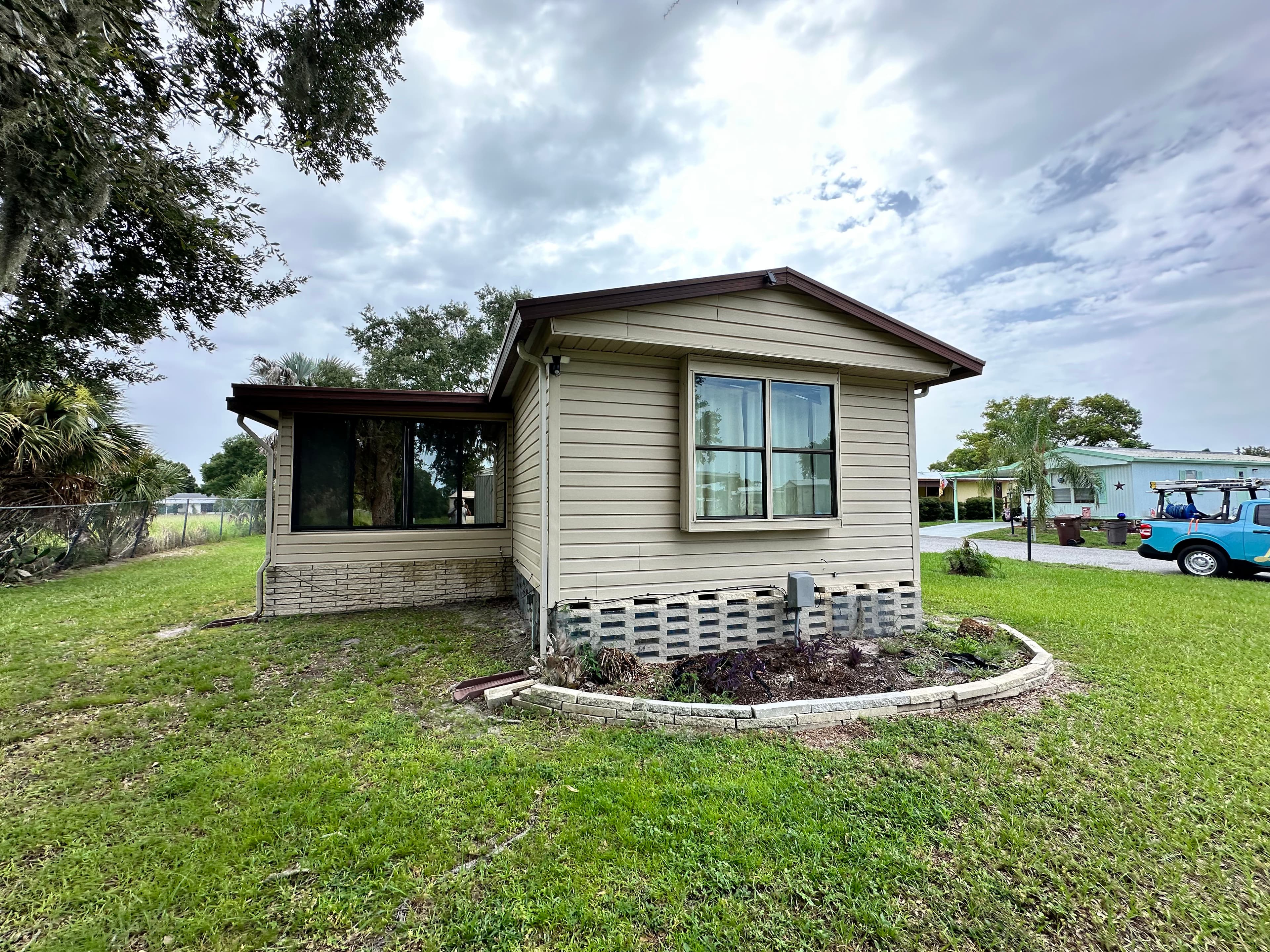 Project Exterior Window Cleaning That Makes Lakeland Homes Shine Again image