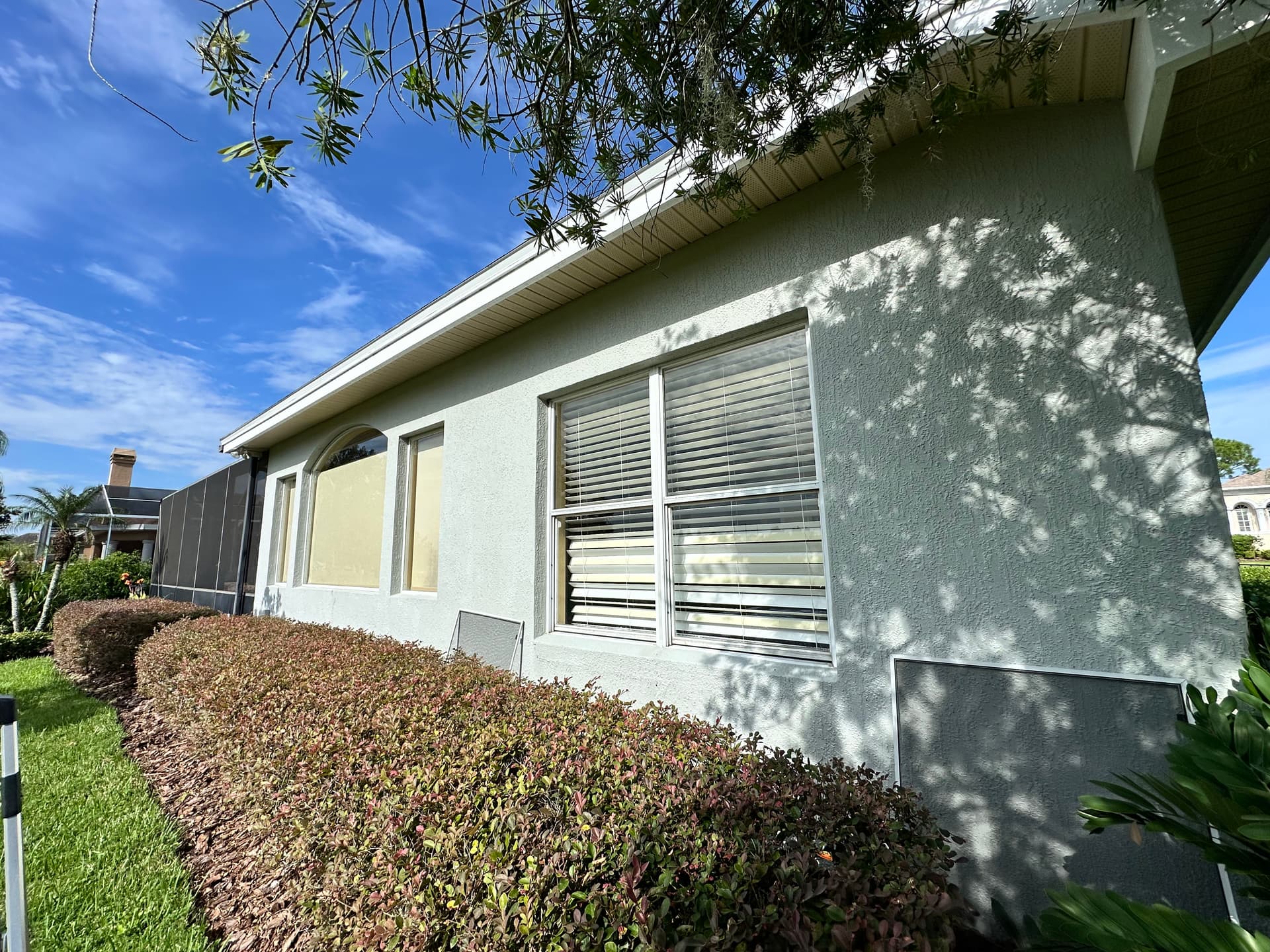Exterior Window Cleaning That Makes Lakeland Homes Look Sharp image