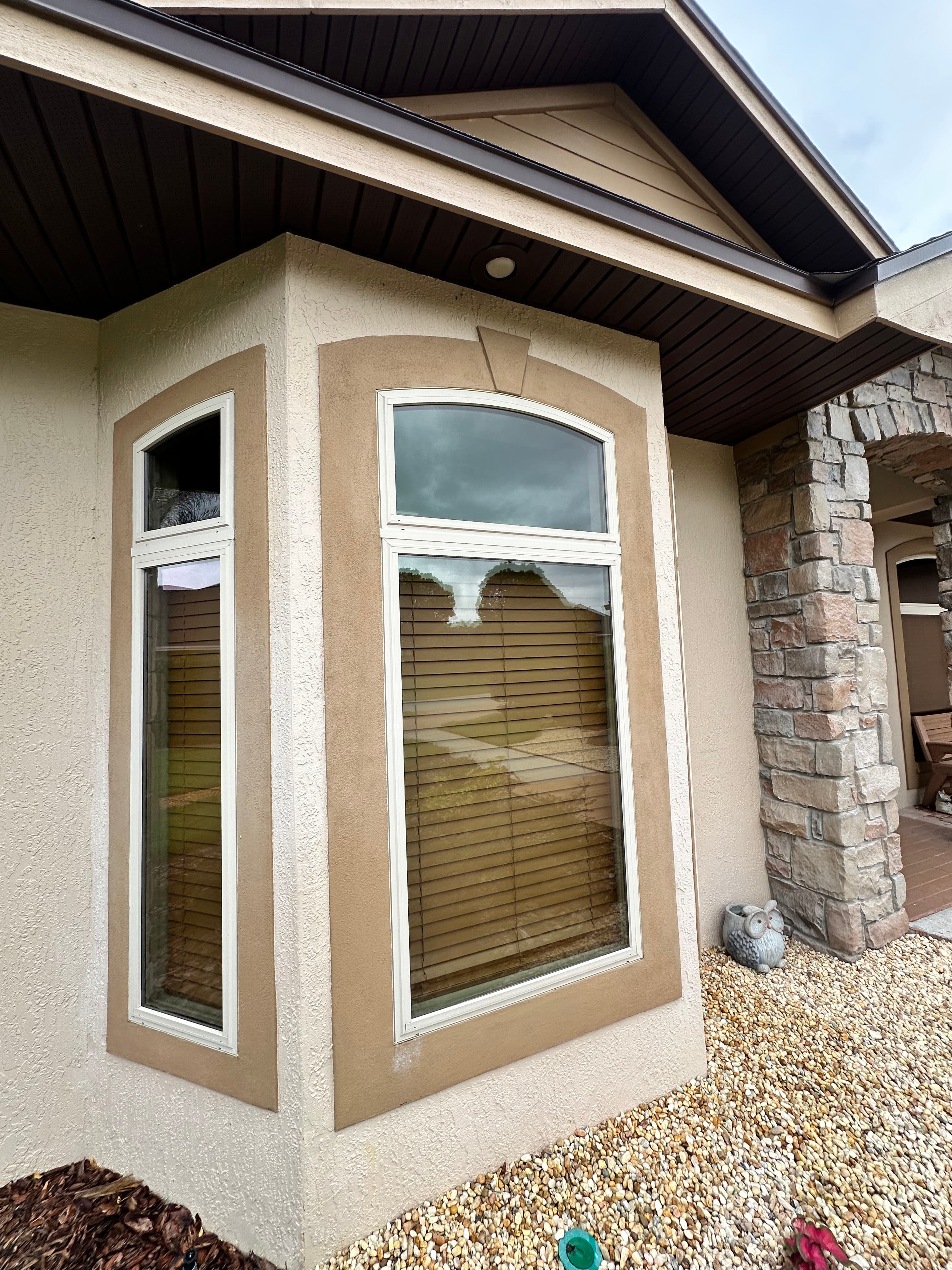 Project Full Interior and Exterior Window Cleaning in Lakeland image