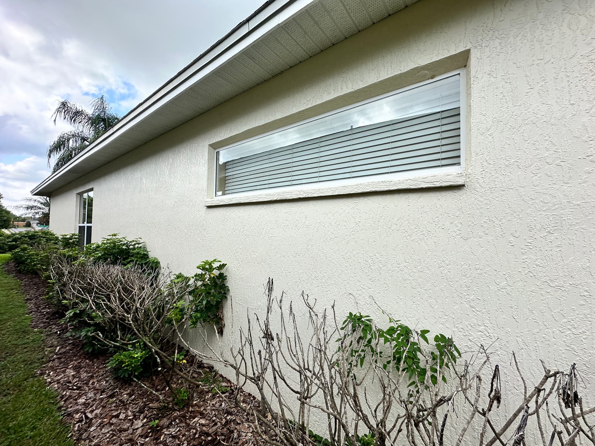 Clean Windows Make Your Whole Home Look Better From the Curb image