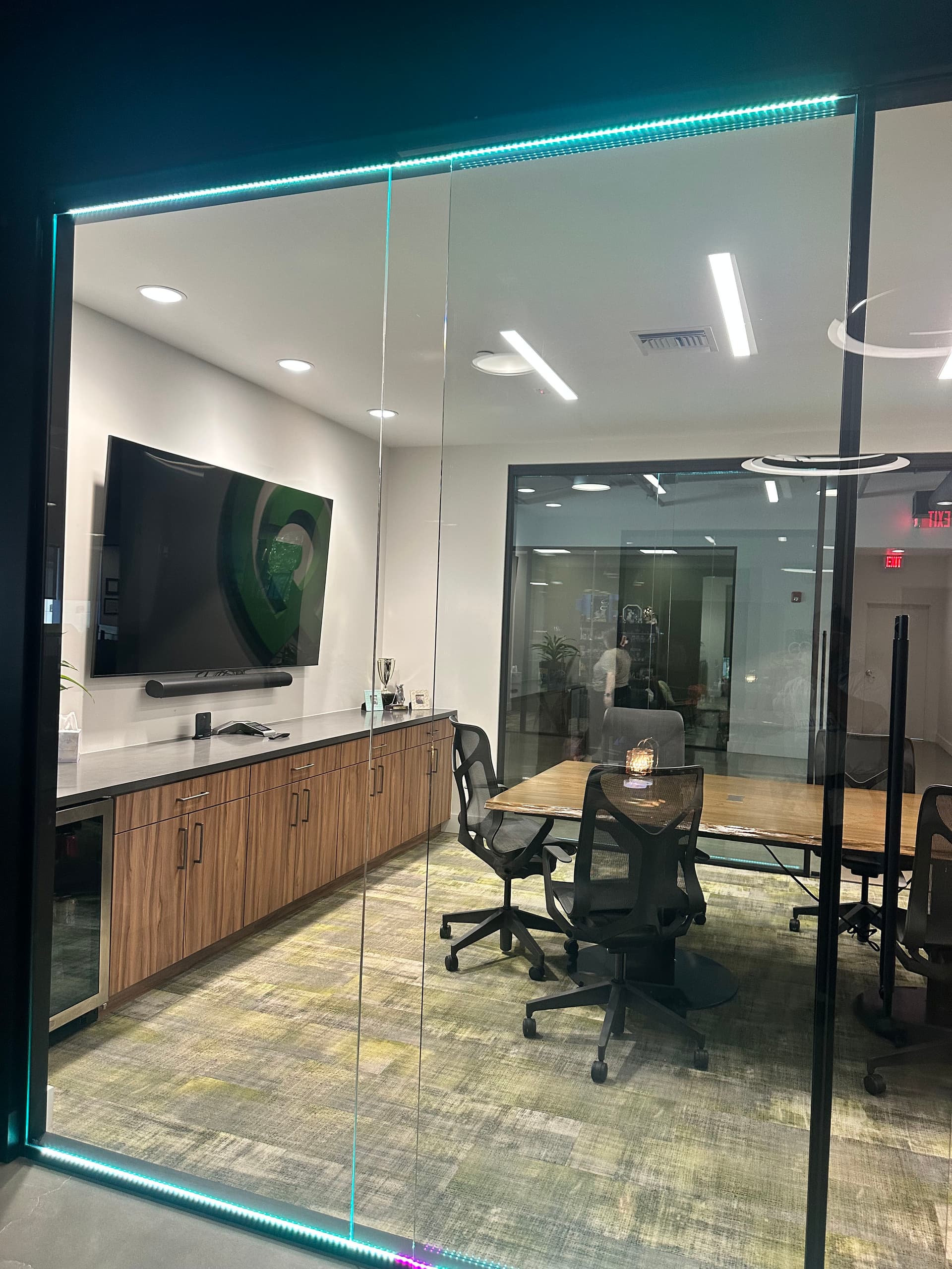 Gallery photos for Clean Office Glass That Speaks Before You Do: Image #1