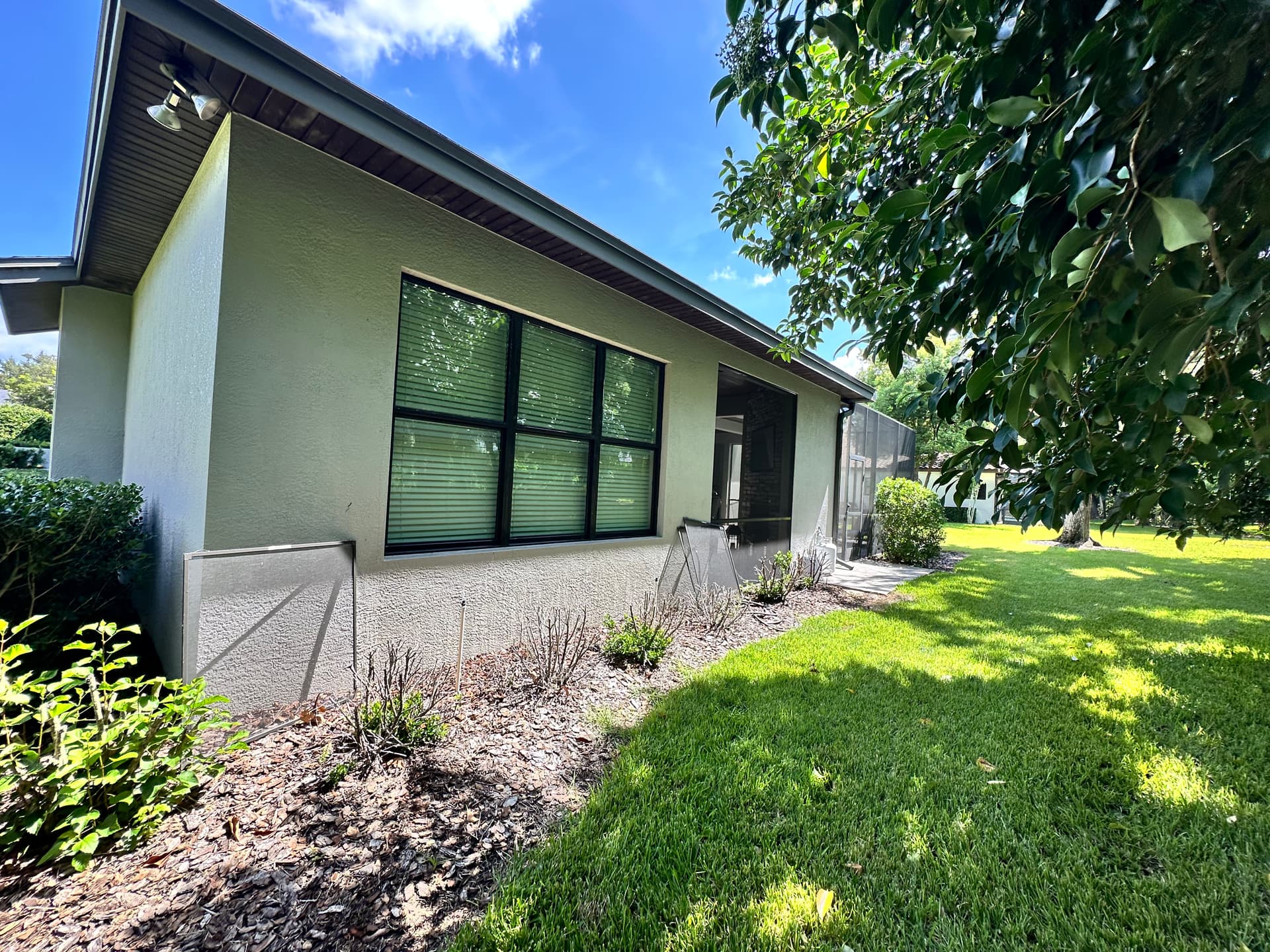 Exterior Window Cleaning That Actually Shows in Lakeland image