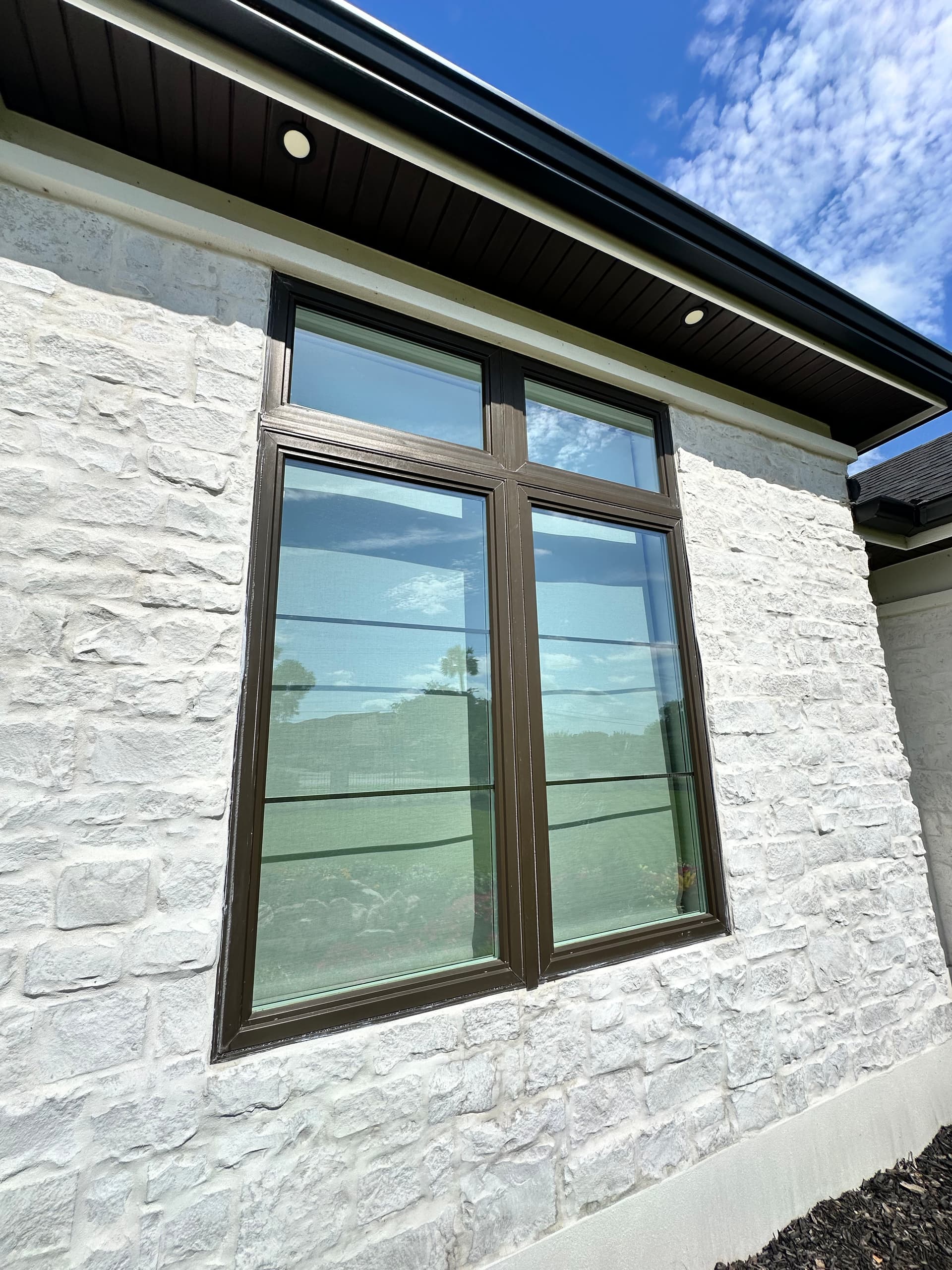Clean Windows Make a Sharper Home From the Street image