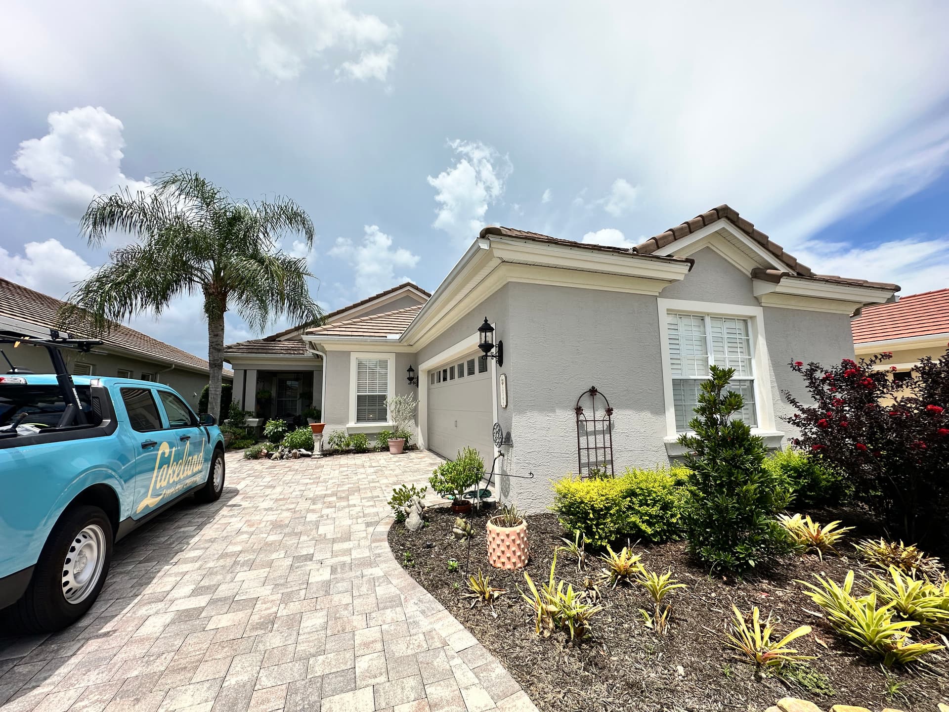Clean Exterior, Sharp Curb Appeal in Lakeland image